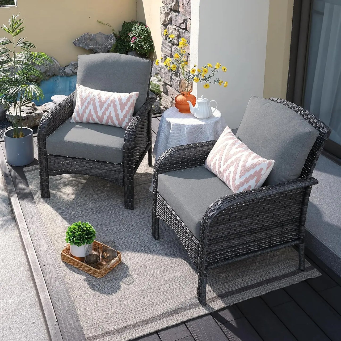 Guangbai Outdoor Wicker Patio Furniture Set With Cushioned Chairs