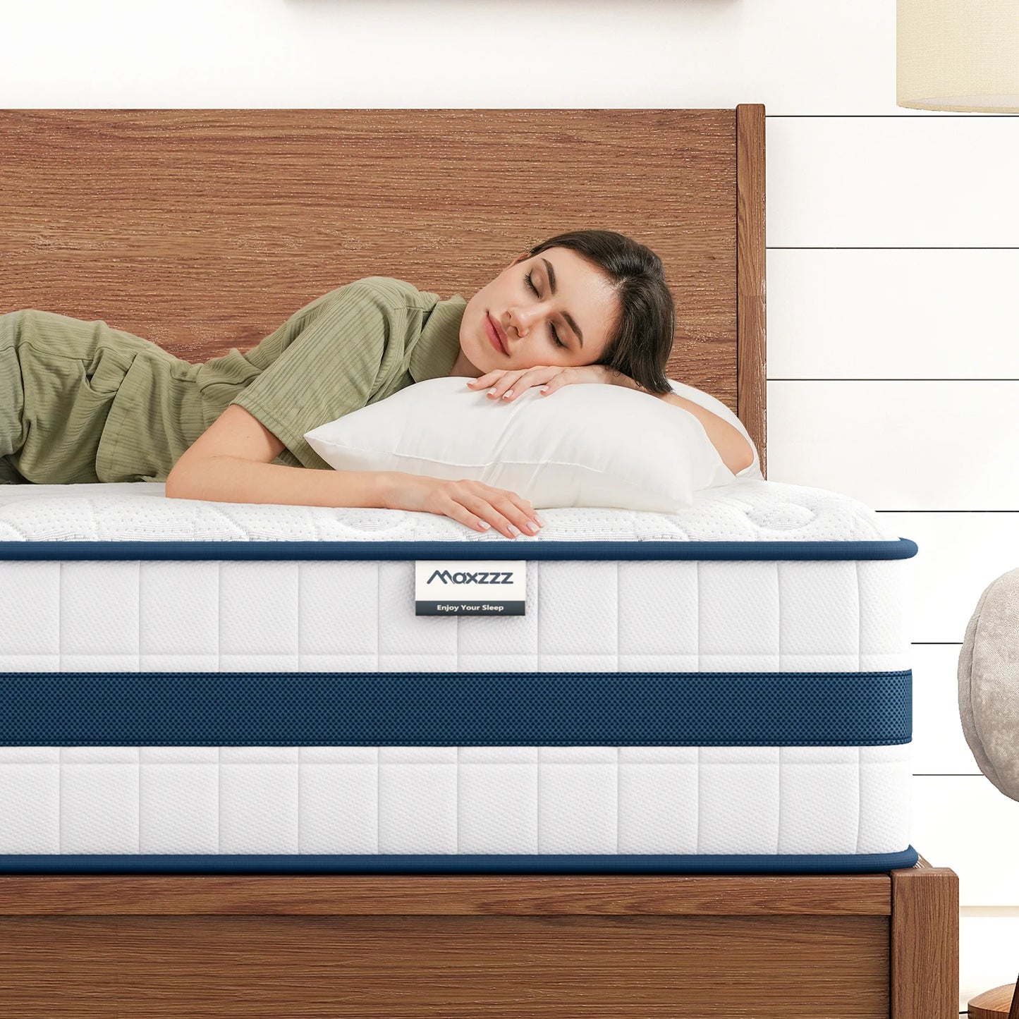 Maxzzz Gel Memory Foam Mattress With Pocketed Coils For Support