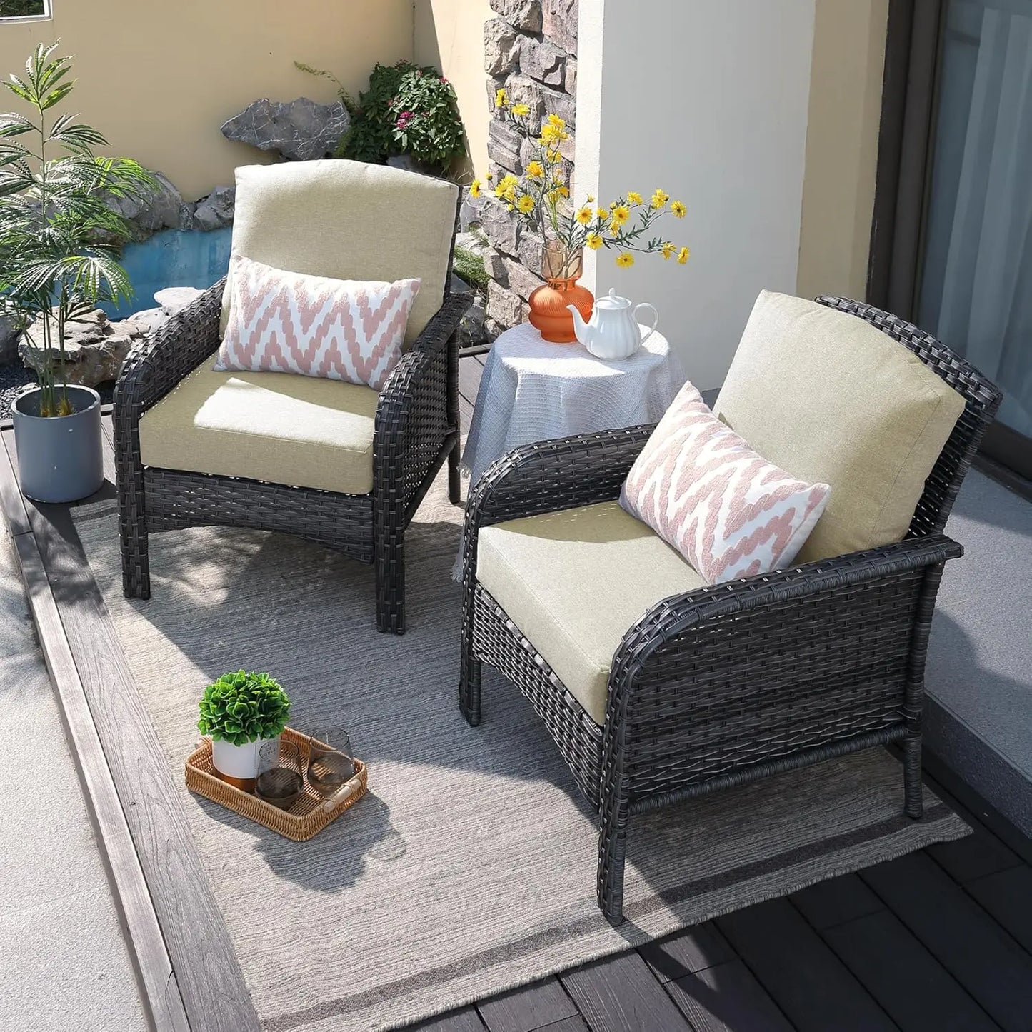 Guangbai Outdoor Wicker Patio Furniture Set With Cushioned Chairs